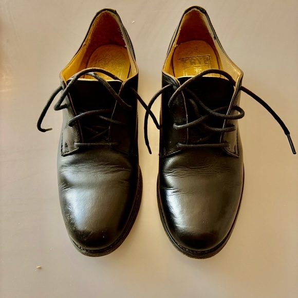 FRYE Melissa Oxford Derby black leather lace up SHOE
EUC  7B - Picture 10 of 10
